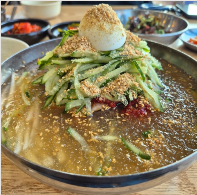 Korea's Summer "Boyangsik" Culture